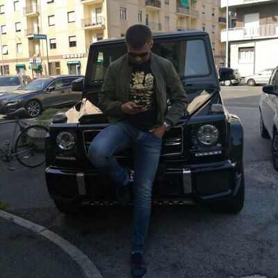  ,   Maxim, 42 ,   ,   , c 