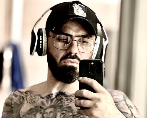  ,   Antonio, 28 ,   ,   