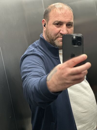  ,   Ruslan, 42 ,   ,   , c , 