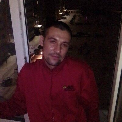  ,   Maks, 37 ,   