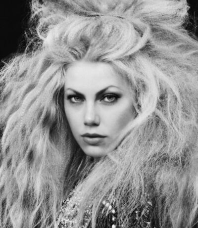  ,   Titania, 50 ,     , c 