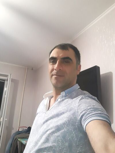  ,   Ali, 44 ,   ,   