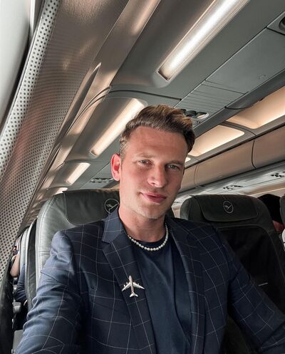  ,   John grace, 45 ,   ,   