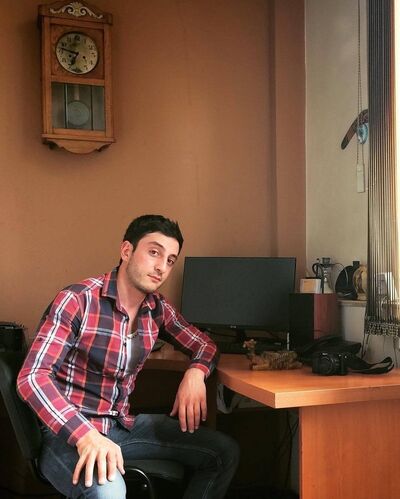  ,   David, 33 ,   ,   , c 