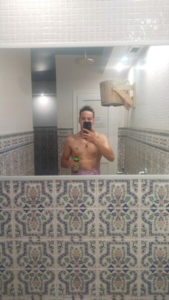  ,   Maxim, 24 ,   ,   