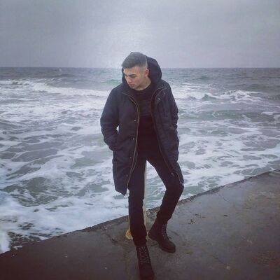  ,   Valik, 26 ,   
