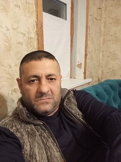  ,   Armen, 44 ,   ,   
