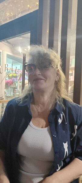  --,   , 48 ,   c 