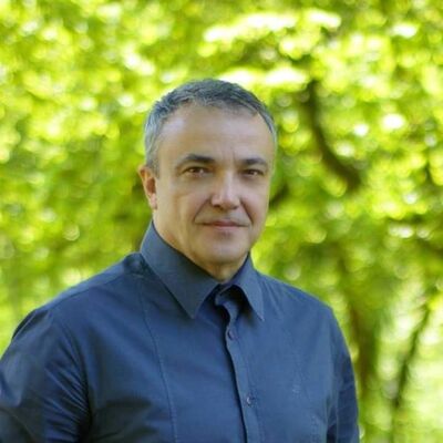  ,   Conte, 63 ,  