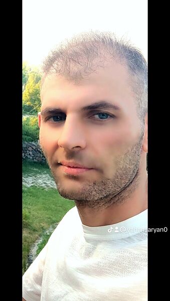  ,   Vahan, 37 ,   ,   