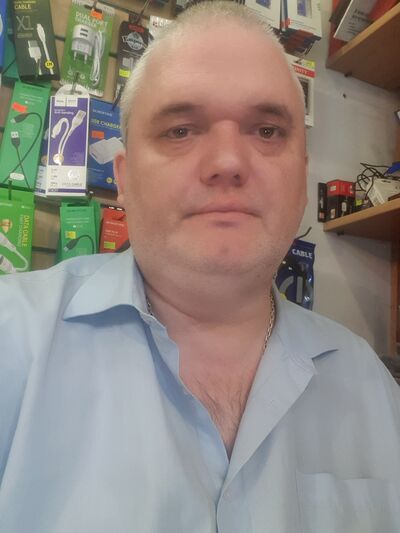  ,   Ivan, 46 ,   c 