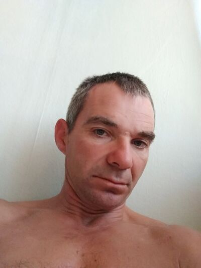  ,   Robert, 48 ,   