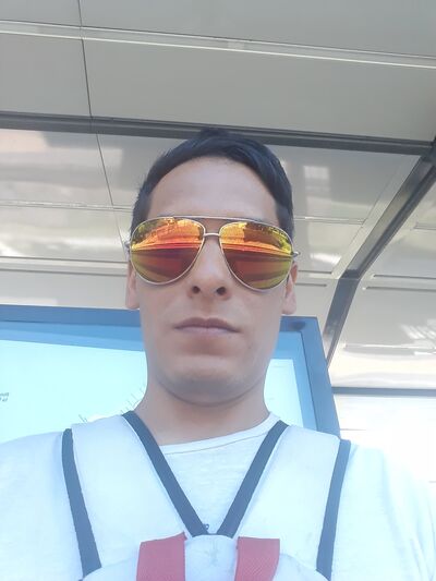  Avondale,   David, 33 ,   ,   