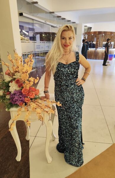  Ara,   Natalie, 36 ,   c 