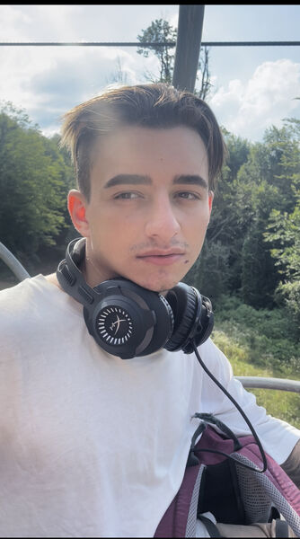  ,   Arturio, 24 ,   ,   