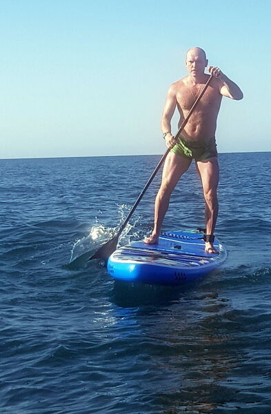  ,   Maxim, 44 ,   ,   , c , 