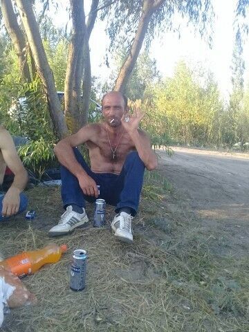  ,   Alex, 48 ,   ,   , c 