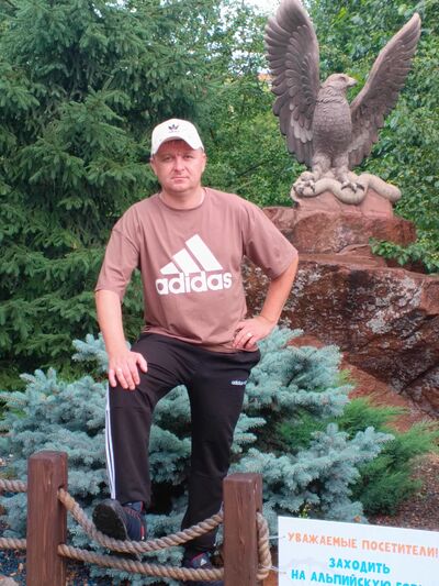  ,   Anton, 39 ,   ,   