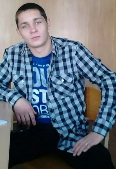  ,   Grigory, 32 ,   , 