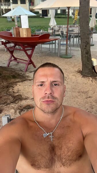  ,   Artem, 35 ,   ,   
