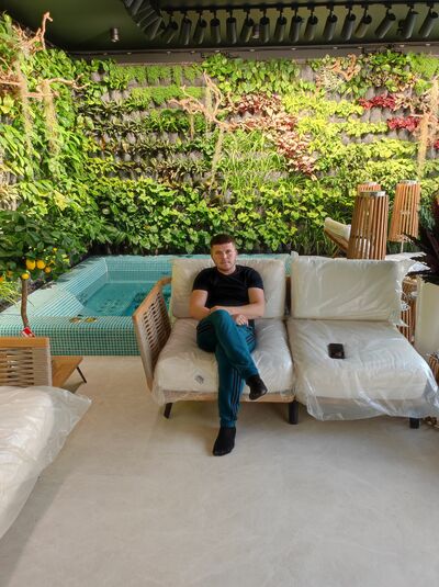  ,   Petru, 32 ,   ,   