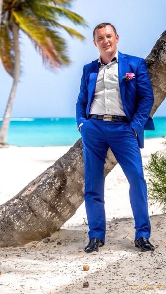  ,   Alex, 47 ,   