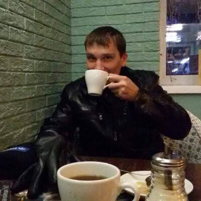  ,   Aleksej, 48 ,   