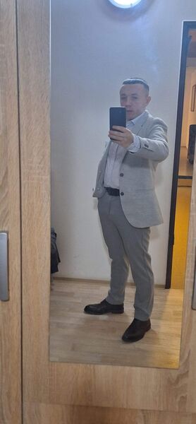  Frankfurt am Main,   , 34 ,   ,   