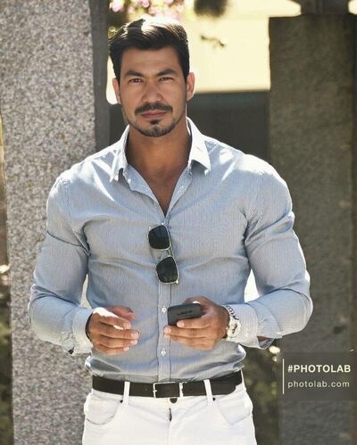  ,   Hasan, 32 ,   ,   
