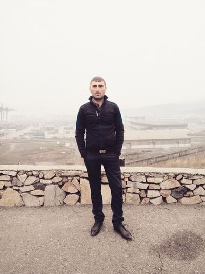  ,   Artur, 31 ,   ,   , c 