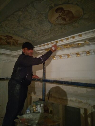  ,   Davit, 49 ,   ,   , c 