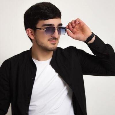  ,   Artyom, 31 ,   ,   