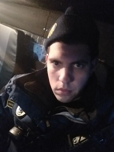  ,   Valentyn, 35 ,   ,   , c , 