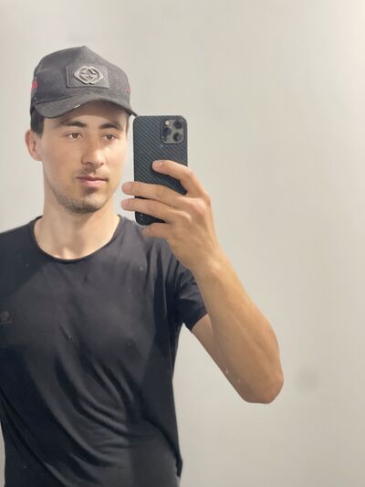  ,   Sherzodbek, 22 ,   ,   