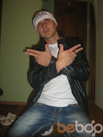  ,   Denis, 37 ,     , c 