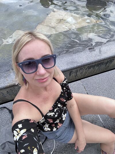  Charenton-le-Pont,   Sofia, 47 ,   c 
