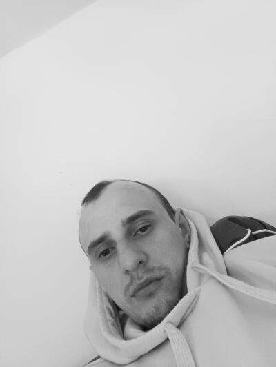  ,   YEVHENII, 32 ,   ,   
