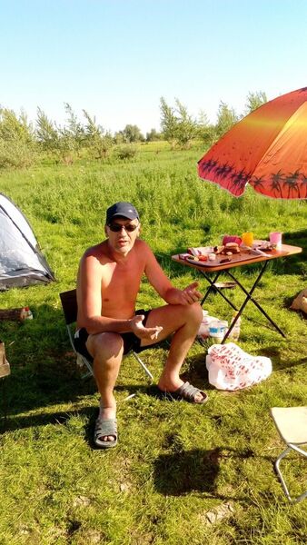  ,   Oleg, 52 ,   