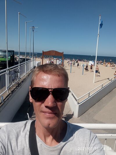 ,   Evgen, 44 ,   ,   