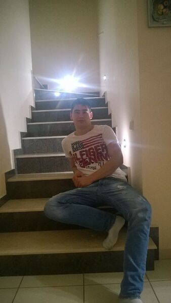 ,   Valera, 34 ,  