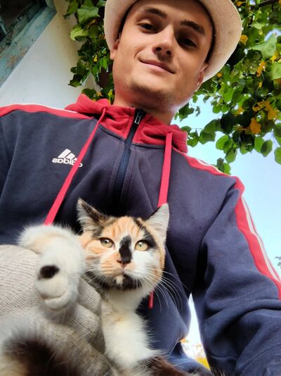  ,   Ruslan, 24 ,   ,   