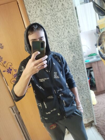  ,   Maksim, 20 ,   ,   