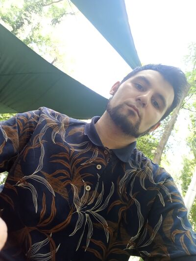  ,   Ihor, 24 ,   ,   , c , 