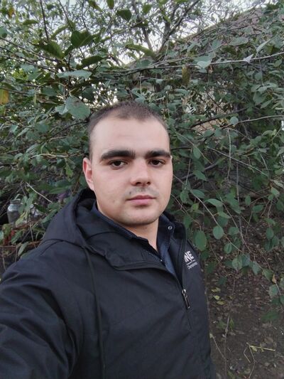  ,   Konstantin, 25 ,   ,   