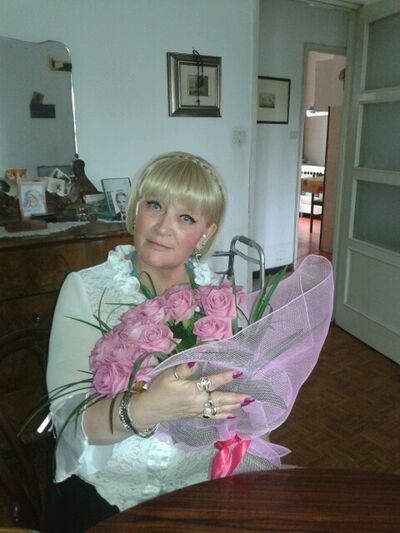  ,   Scarllet, 61 ,     , c 