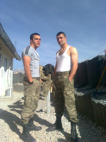  4587912  Malik, 32 ,    