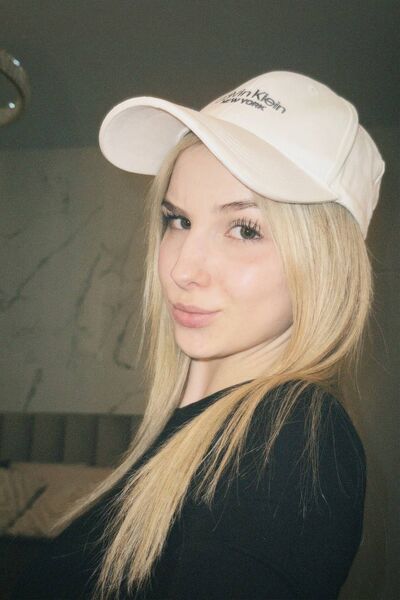  ,   Maria, 26 ,   ,   