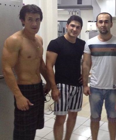  ,   Anvar, 35 ,   ,   , c , 