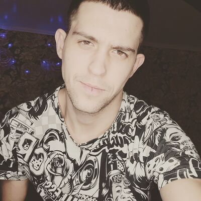  ,   Alexander, 32 ,   ,   , c , 
