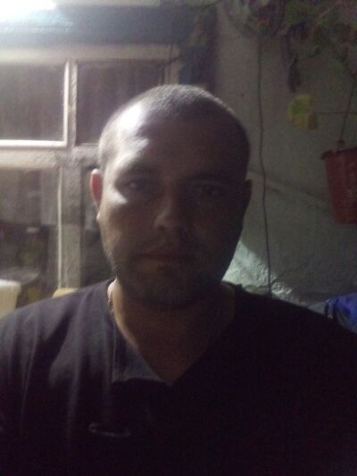  -,   Denis, 33 ,   ,   , c 